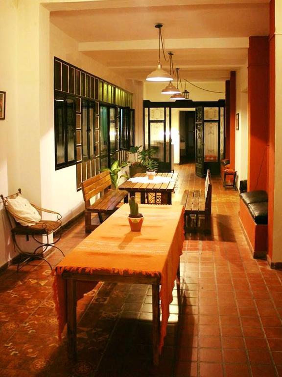 Gute Nacht Hostel Ла-Риоха Экстерьер фото